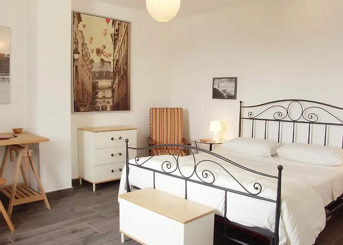 Villa Luxury Easy Living In *